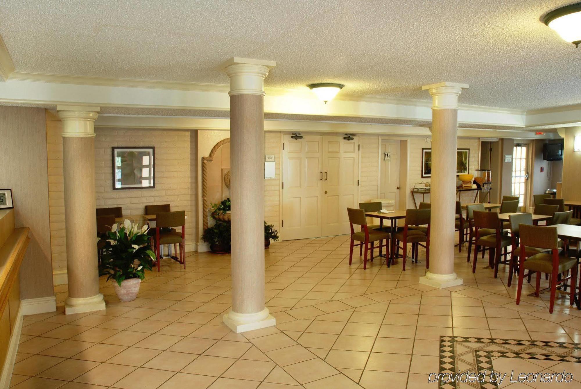 Super 8 By Wyndham The Woodlands North Hotell Eksteriør bilde