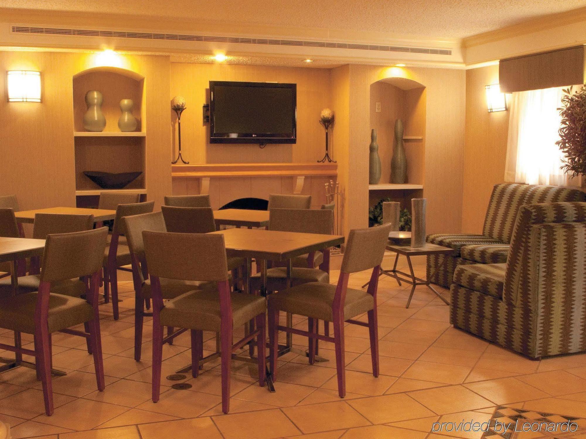 Super 8 By Wyndham The Woodlands North Hotell Eksteriør bilde